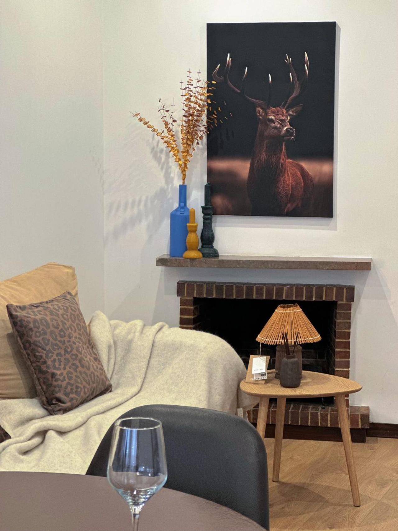 Appartamento Downtown 2 Minutes By Walk To Center And Metro-direct To Airpot T4 *